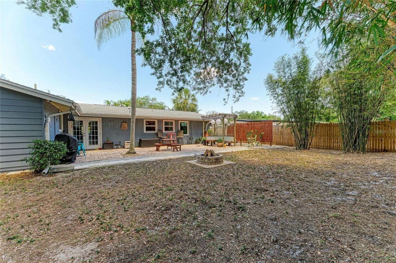 2616 Wood Street, Sarasota, FL 34237 Photo