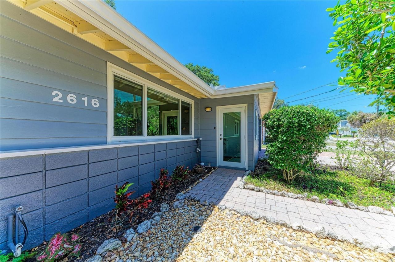2616 Wood Street, Sarasota, FL 34237 Photo