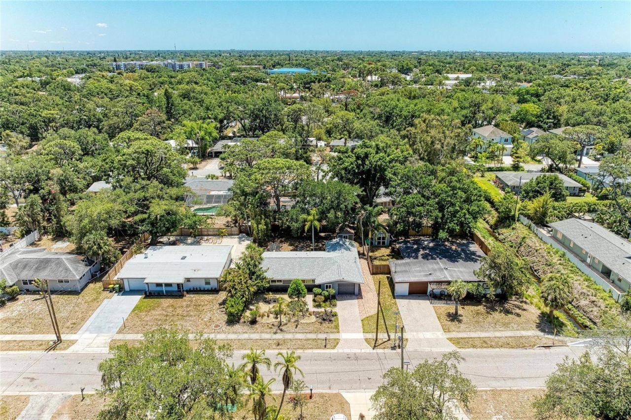 2616 Wood Street, Sarasota, FL 34237 Photo