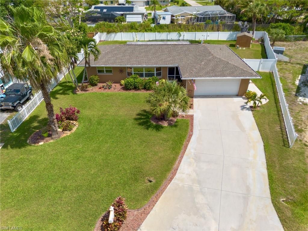 1685 N Hermitage Rd, Fort Myers, FL 33919 Photo