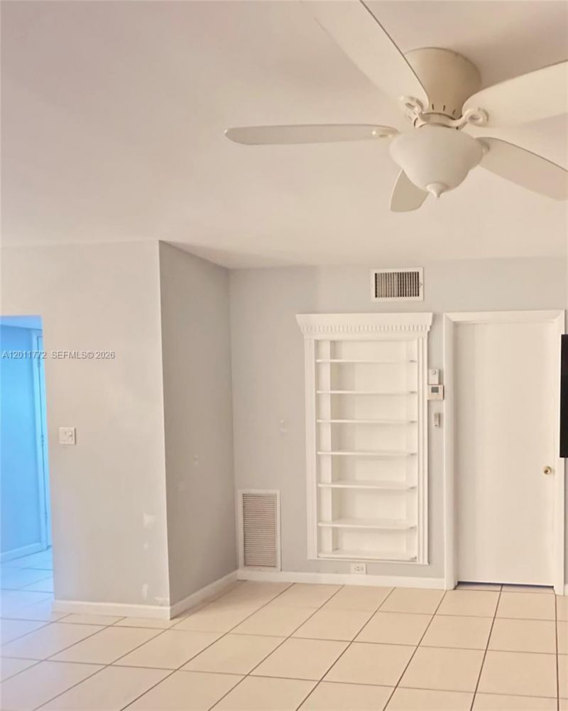 3000 NE 16th Ave , Unit 405, Oakland Park, FL 33334 Photo