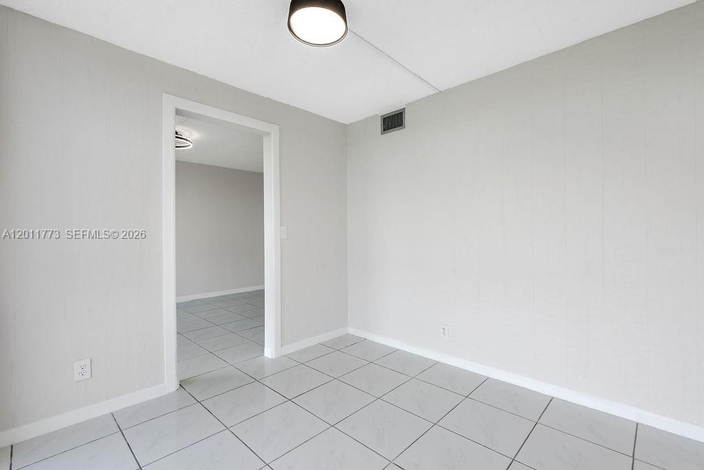 2101 Atlantic Shores Blvd , Unit 412, Hallandale Beach, FL 33009 Photo