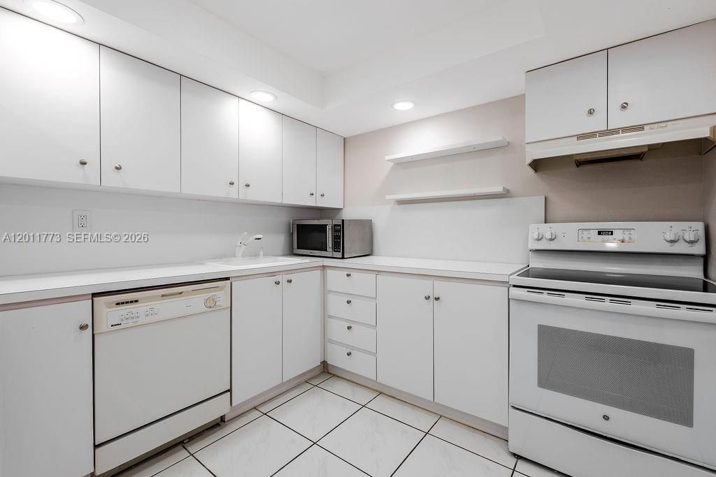2101 Atlantic Shores Blvd , Unit 412, Hallandale Beach, FL 33009 Photo