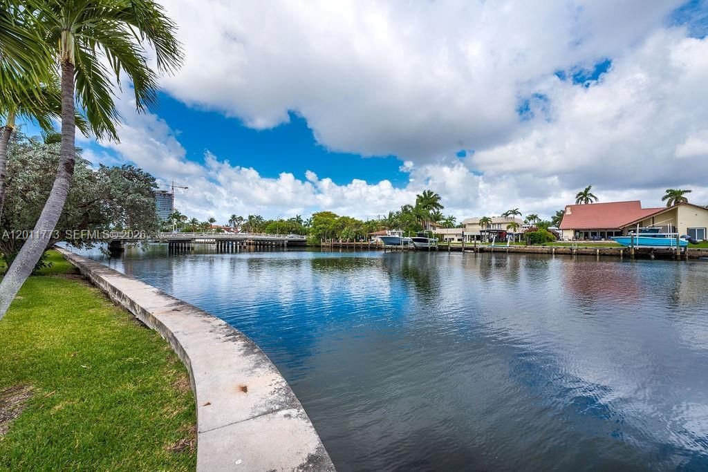 2101 Atlantic Shores Blvd , Unit 412, Hallandale Beach, FL 33009 Photo