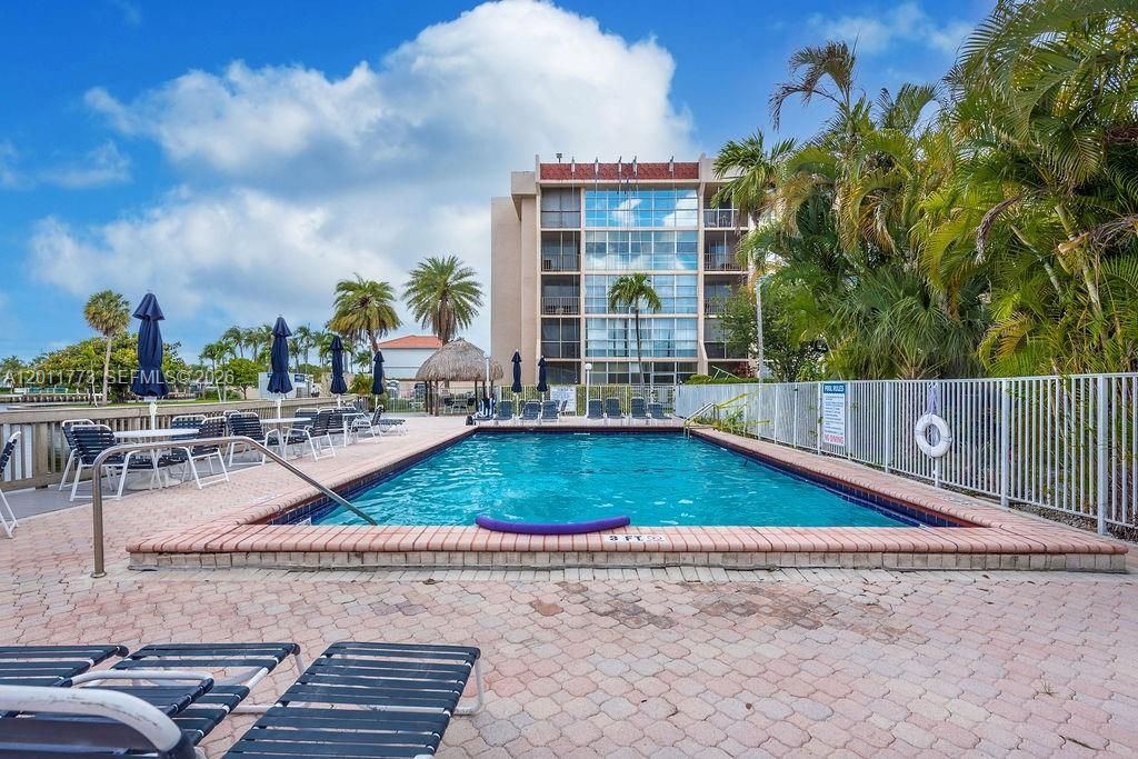 2101 Atlantic Shores Blvd , Unit 412, Hallandale Beach, FL 33009 Photo