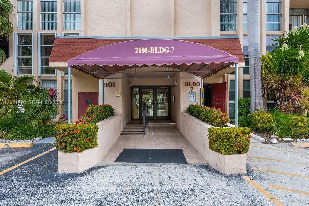 2101 Atlantic Shores Blvd , Unit 412, Hallandale Beach, FL 33009 Photo