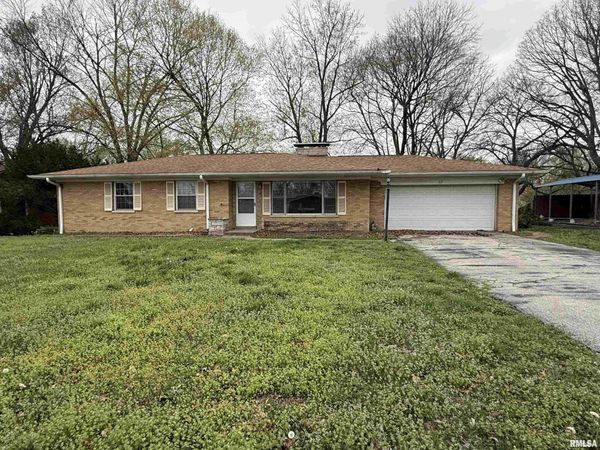 27 BILTMORE Terrace, Swansea, IL 62226