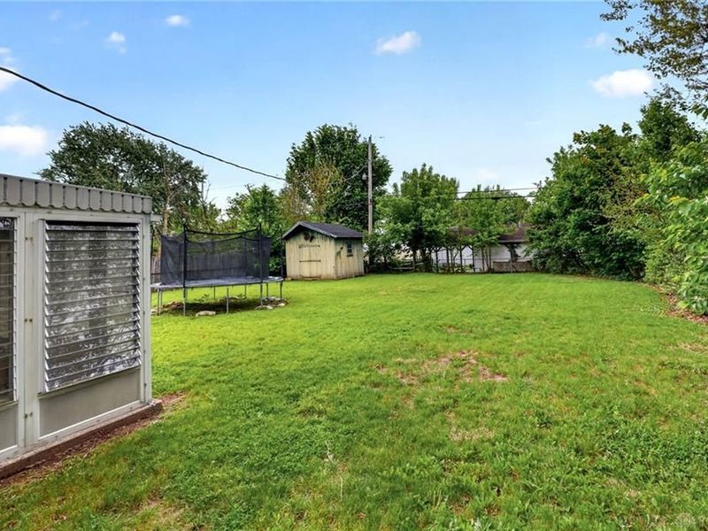 14 W Sherry Drive, Trotwood, OH 45426 Photo 21