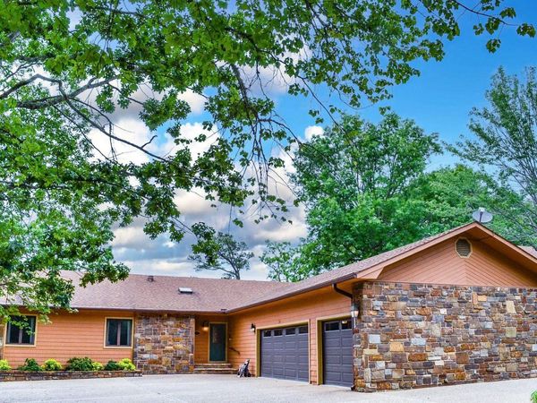 24 Cresta Way, Hot Springs Village, AR 71909