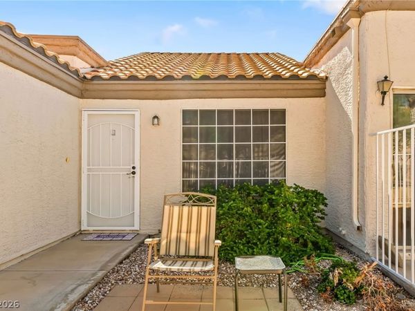 2136 Pebble Creek Lane , Laughlin, NV 89029