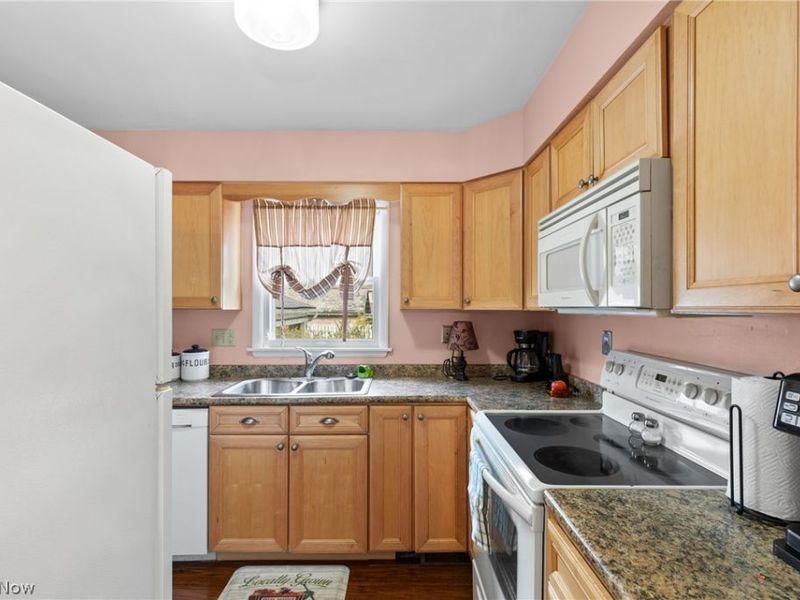 308 Whitely Street, Bridgeport, OH 43912 Photo 13