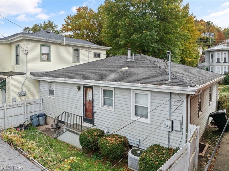 308 Whitely Street, Bridgeport, OH 43912 Photo 5
