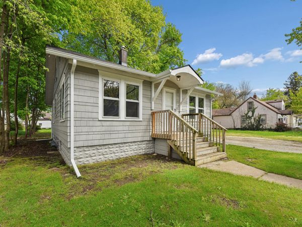 1135 Lavette Avenue, Benton Harbor, MI 49022