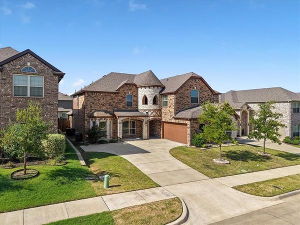 118 Red Pine Drive , Red Oak, TX 75154
