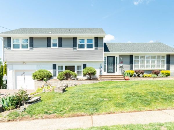 67 Thomas Place, Edison, NJ 08837