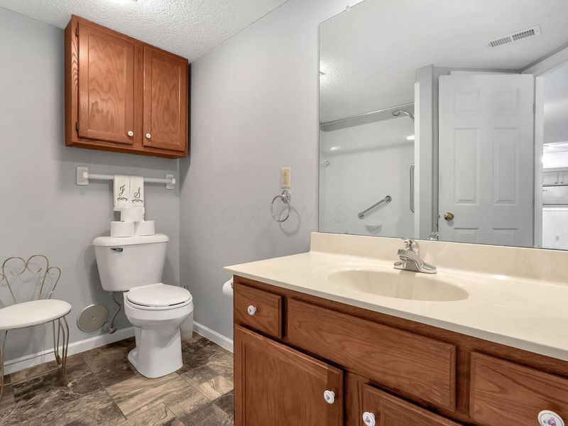 7150 E Main Street , Unit A108, Reynoldsburg, OH 43068 Photo 8