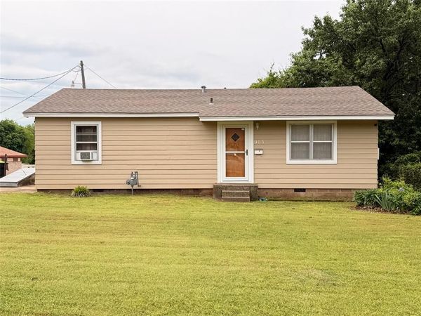 903 E Seminole Street, Wynnewood, OK 73098