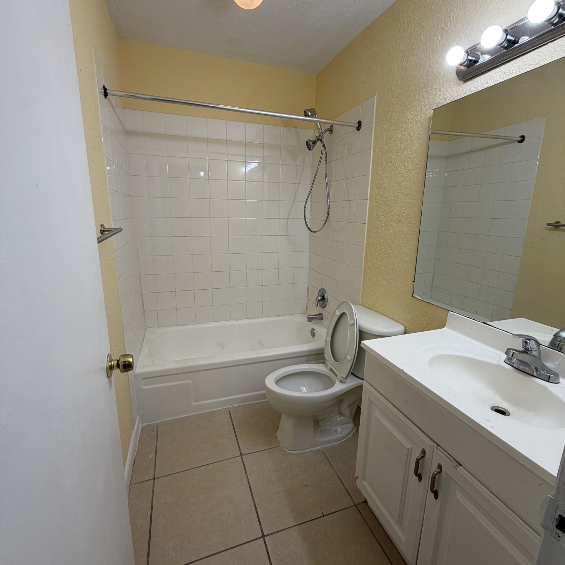 4700 NW 9th Court, Unit 4700, Plantation, FL 33317 Photo