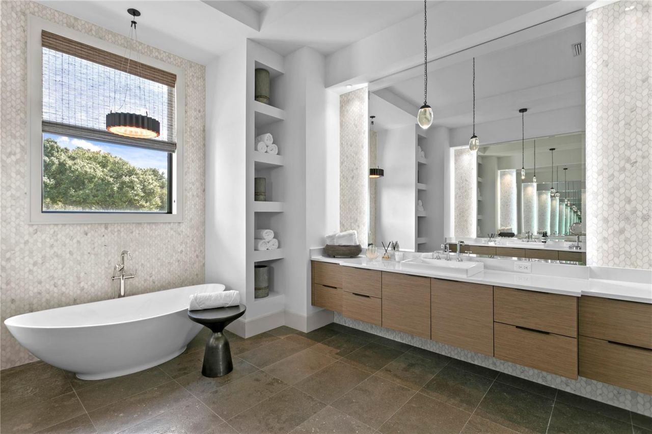 10521 Broadland Pass, Thonotosassa, FL 33592 Photo