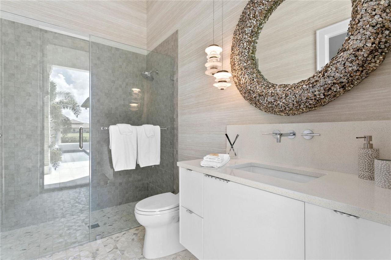 10521 Broadland Pass, Thonotosassa, FL 33592 Photo