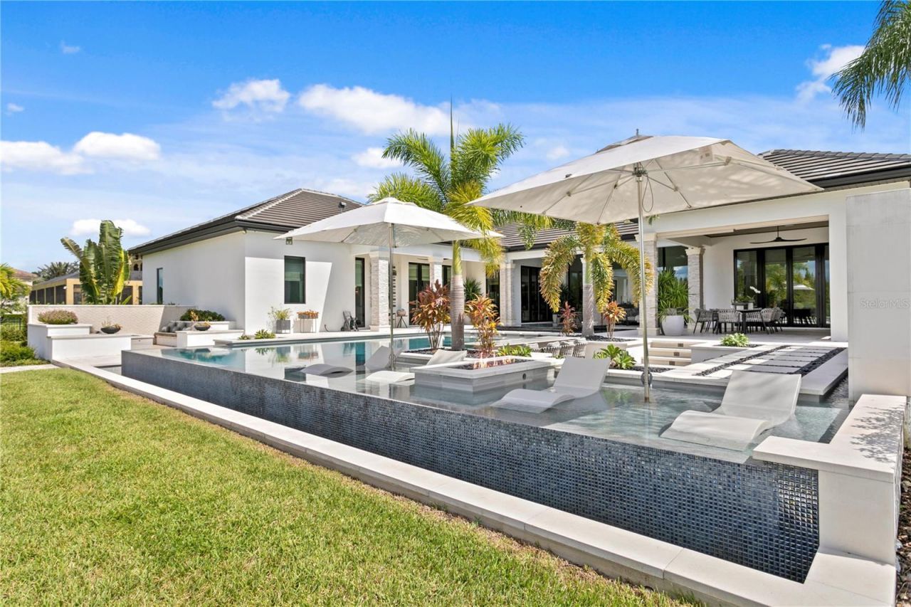 10521 Broadland Pass, Thonotosassa, FL 33592 Photo