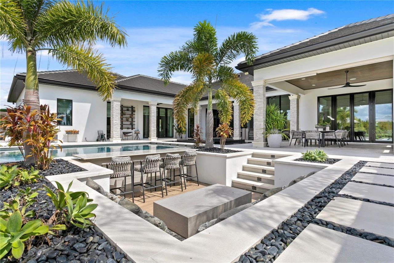 10521 Broadland Pass, Thonotosassa, FL 33592 Photo
