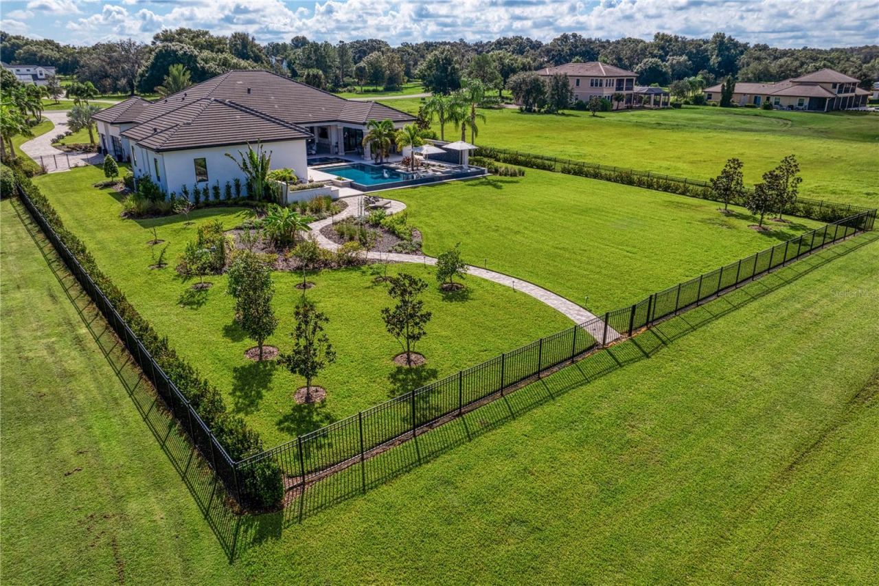 10521 Broadland Pass, Thonotosassa, FL 33592 Photo