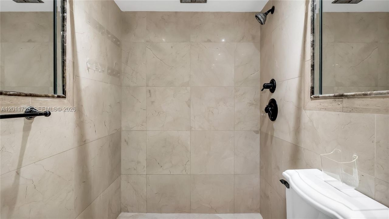 7200 Fairway Dr, Unit H12, Miami Lakes, FL 33014 Photo