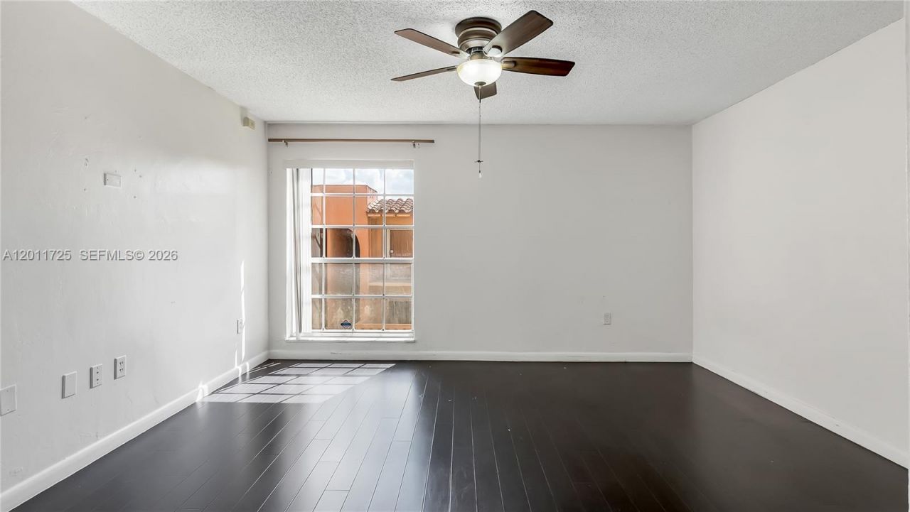 7200 Fairway Dr, Unit H12, Miami Lakes, FL 33014 Photo