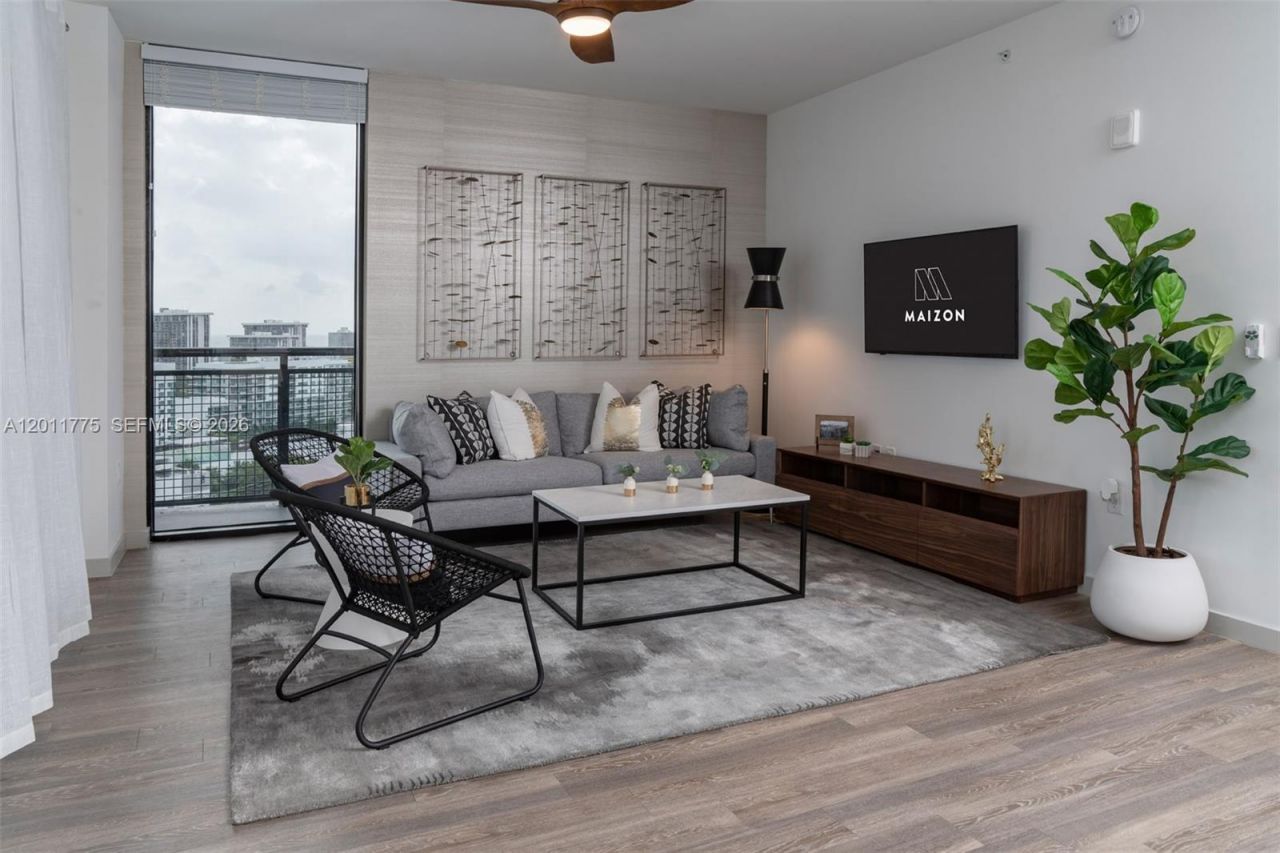 221 SW 12th St , Unit 217, Miami, FL 33130 Photo