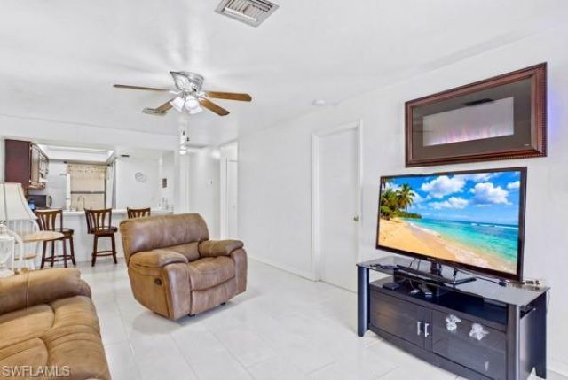 4407 SW 7th Pl, Unit 4, Cape Coral, FL 33914 Photo