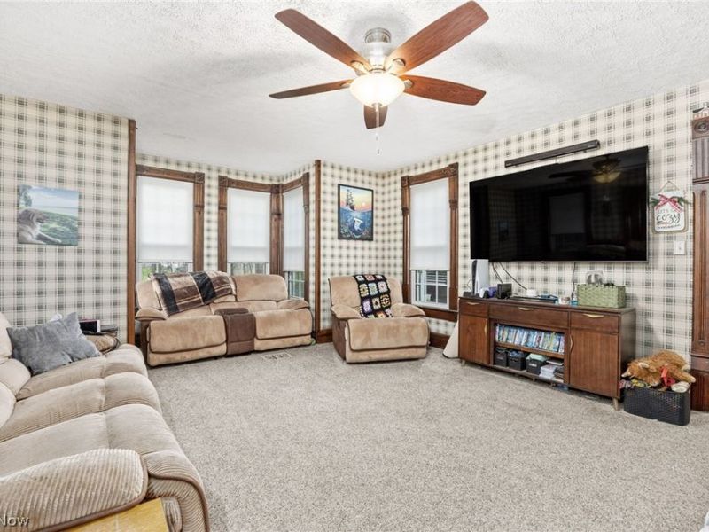 323 Seville Road, Wadsworth, OH 44281 Photo 13
