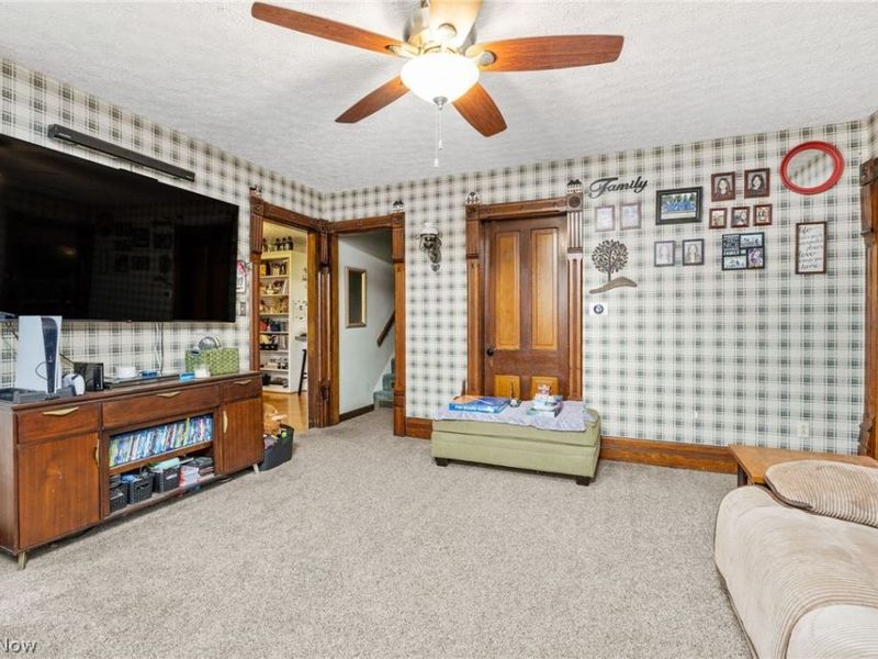 323 Seville Road, Wadsworth, OH 44281 Photo 14