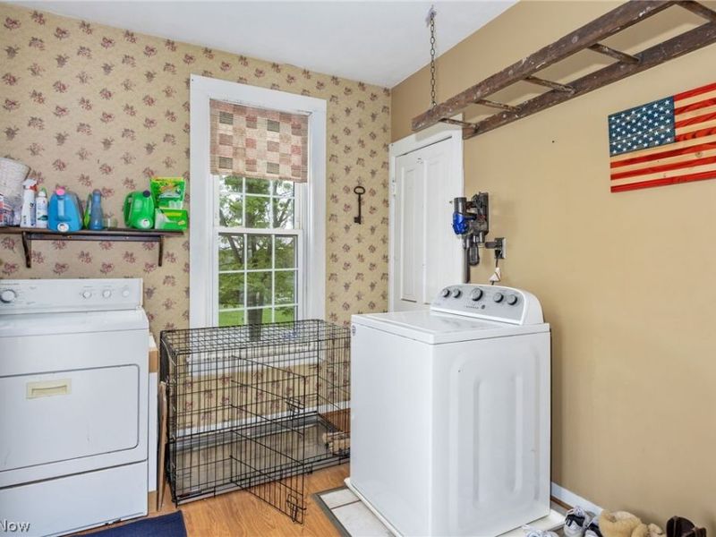 323 Seville Road, Wadsworth, OH 44281 Photo 9