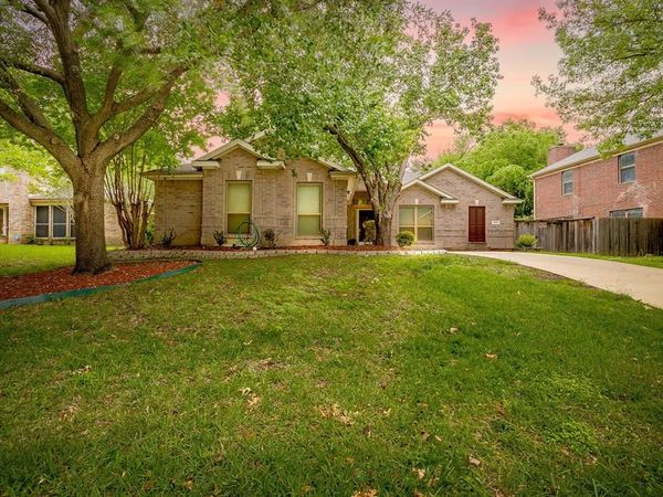 1519 Stratford Drive, Mansfield, TX 76063