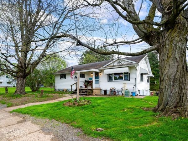 430 Flower Avenue, Grove City, PA 16127