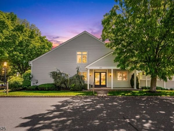 53 Winthrop Rd, Monroe, NJ 08831