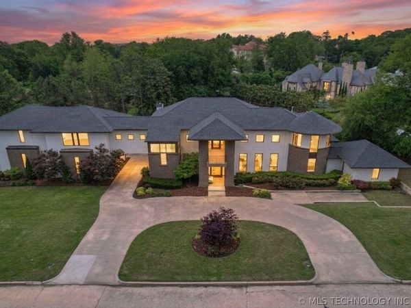 2668 Terwilleger Boulevard , Tulsa, OK 74114