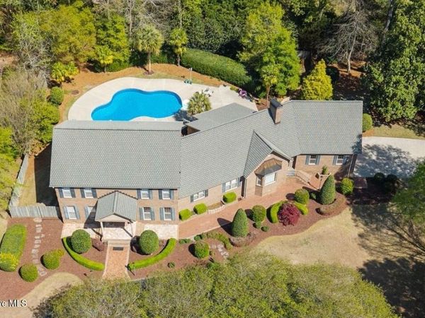 120 Robin Road, Greenville, NC 27858