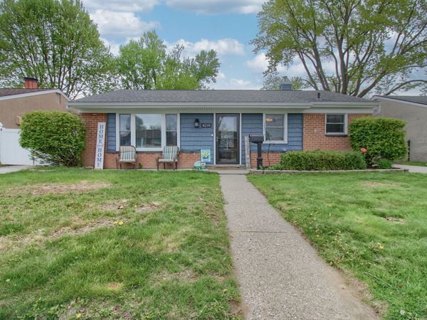 8210 N Henry Ruff Road, Westland, MI 48185