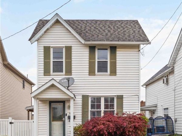 406 W Smithfield Street, Mount Pleasant, PA 15666