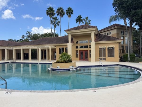 4807 Via Palm Lakes, Unit 1521, West Palm Beach, FL 33417