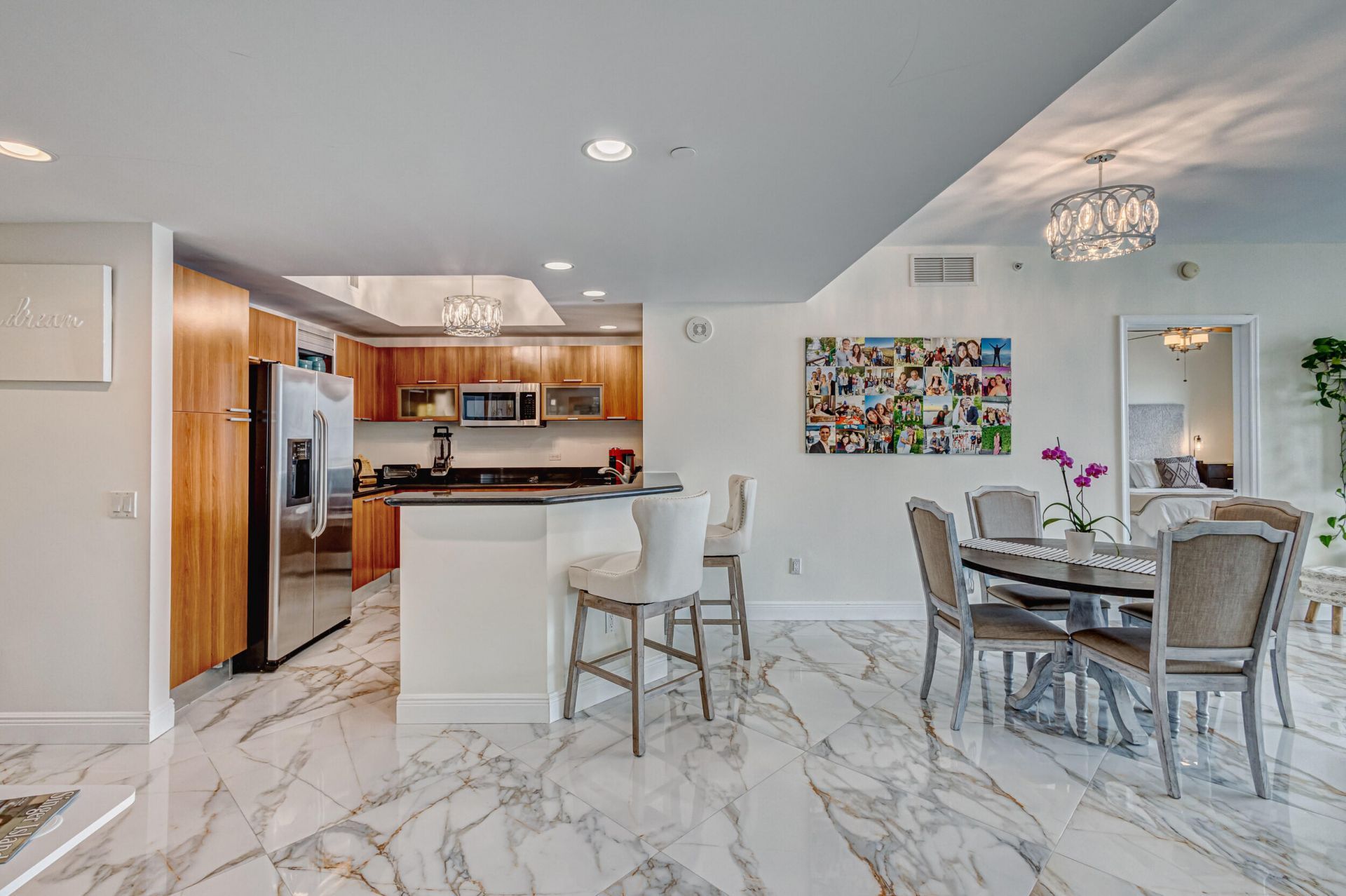 2640 Lake Shore Drive, Unit 2014, Riviera Beach, FL 33404 Photo