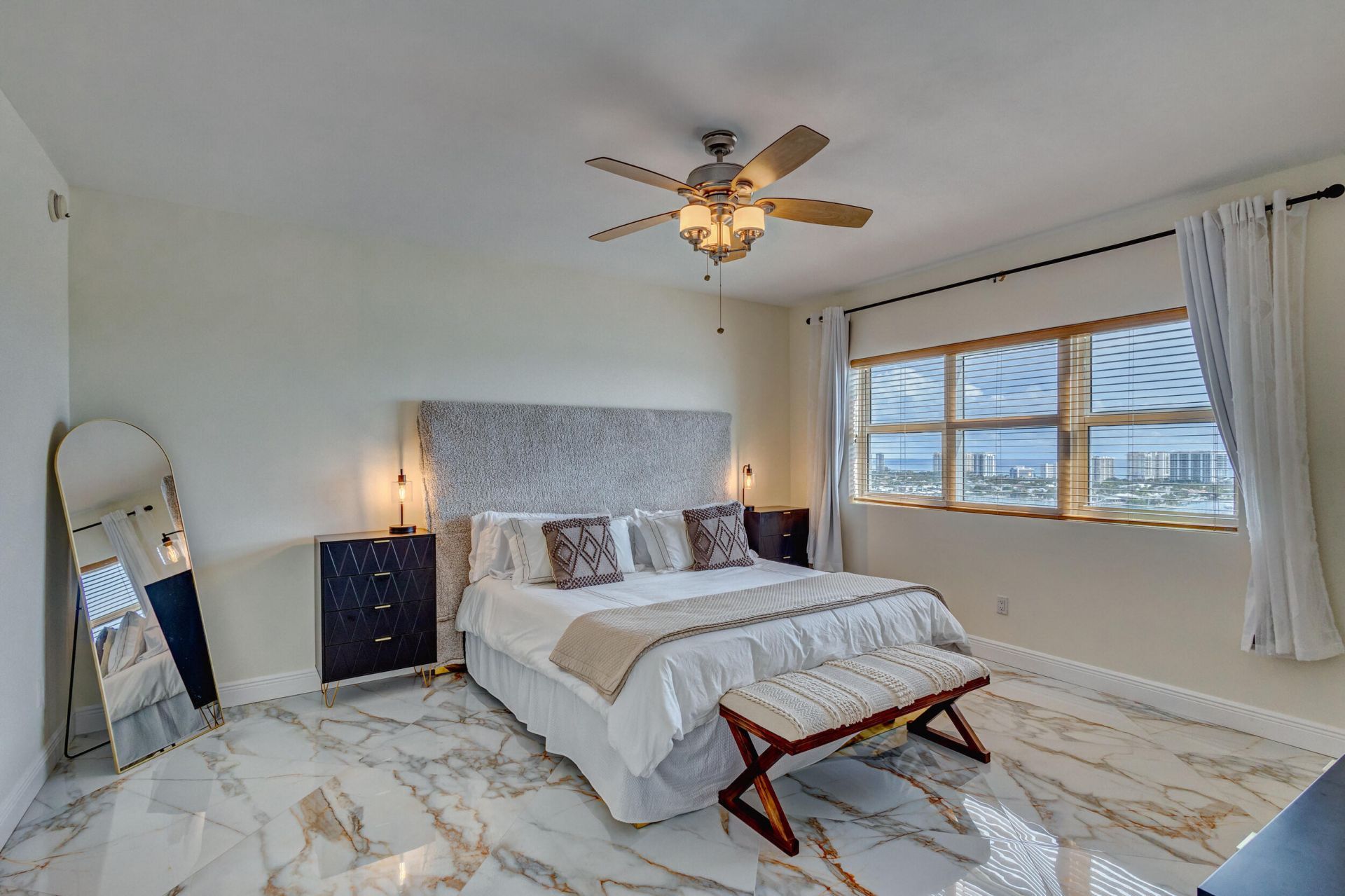 2640 Lake Shore Drive, Unit 2014, Riviera Beach, FL 33404 Photo