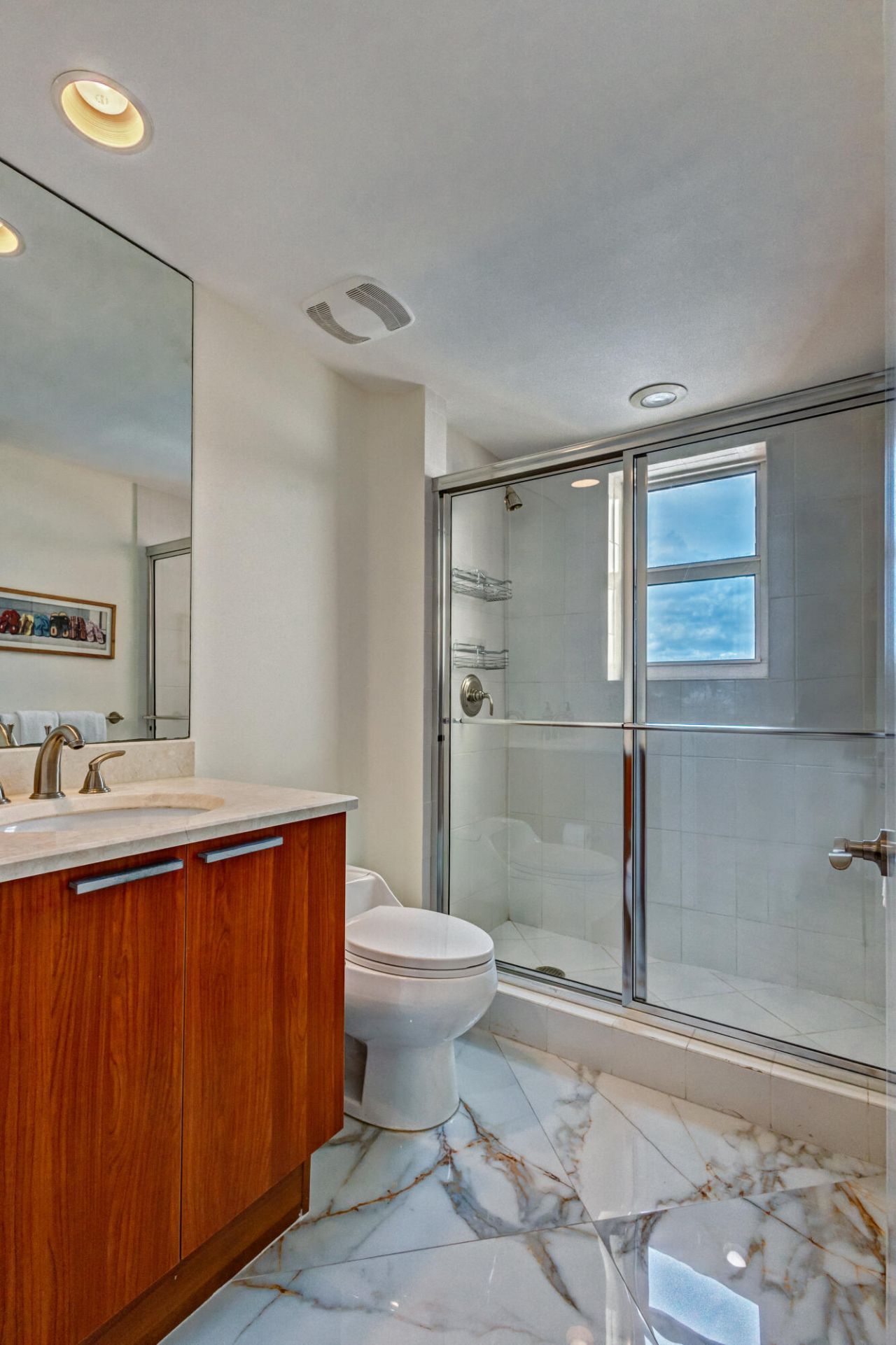 2640 Lake Shore Drive, Unit 2014, Riviera Beach, FL 33404 Photo