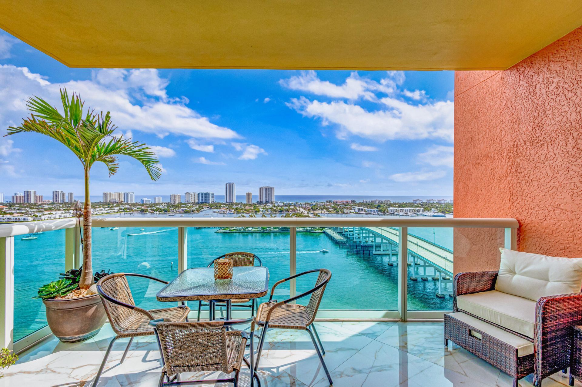 2640 Lake Shore Drive, Unit 2014, Riviera Beach, FL 33404 Photo