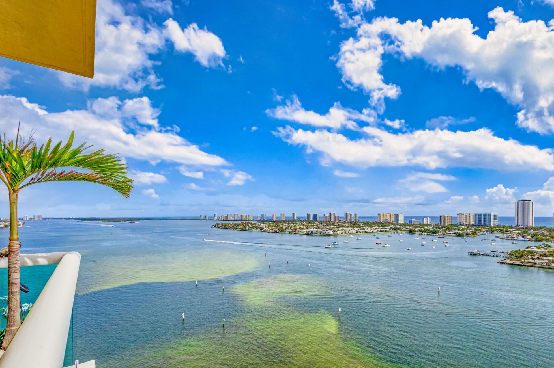 2640 Lake Shore Drive, Unit 2014, Riviera Beach, FL 33404 Photo