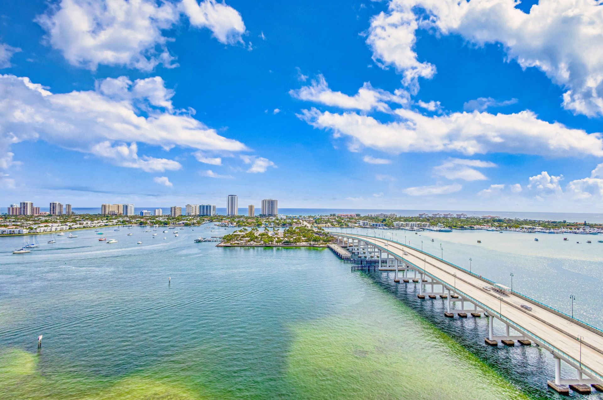 2640 Lake Shore Drive, Unit 2014, Riviera Beach, FL 33404 Photo