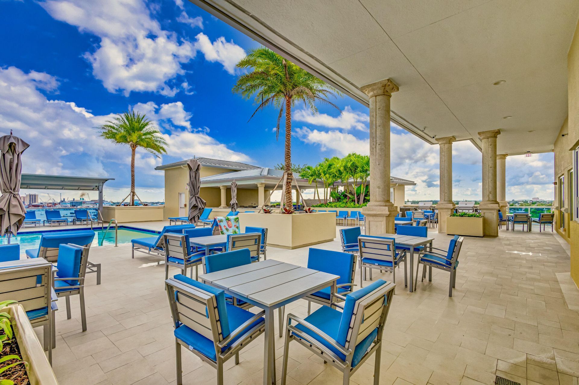 2640 Lake Shore Drive, Unit 2014, Riviera Beach, FL 33404 Photo