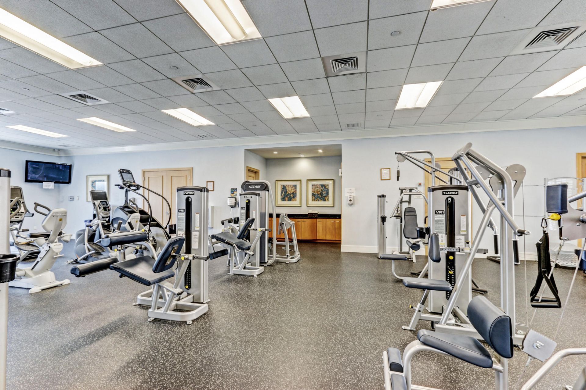 2640 Lake Shore Drive, Unit 2014, Riviera Beach, FL 33404 Photo